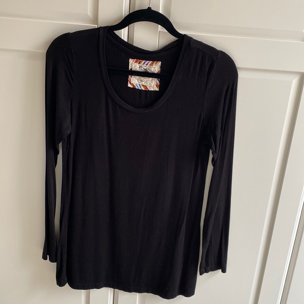 Long sleeve tee
